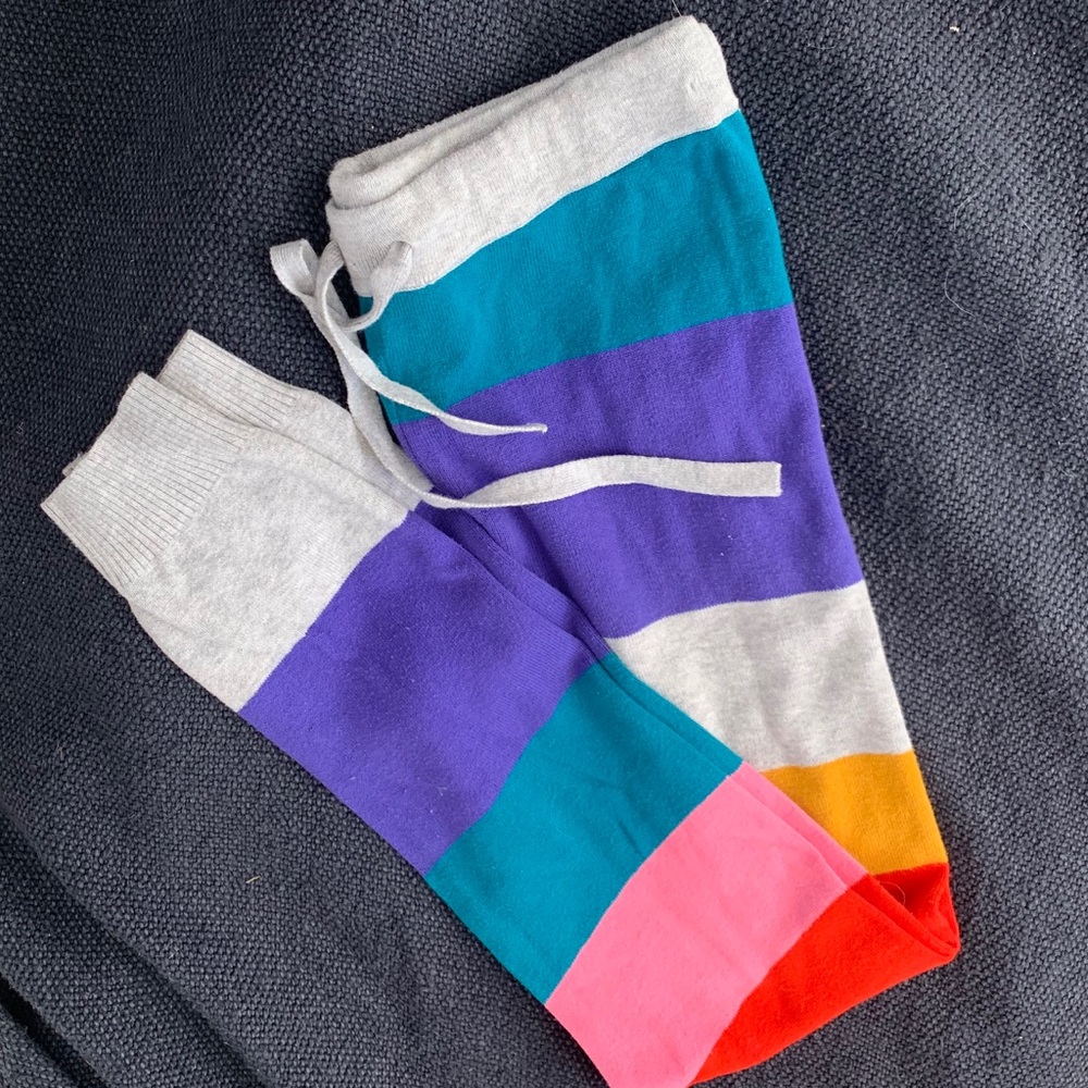 Reebox women’s sweater sweat pants sz small  40$